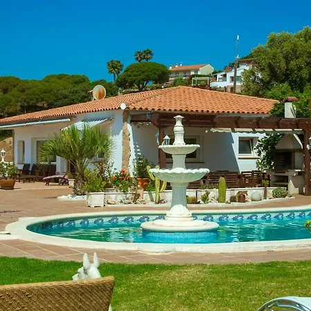 Villa Homeholidaysrentals Loisir Lloret de Mar